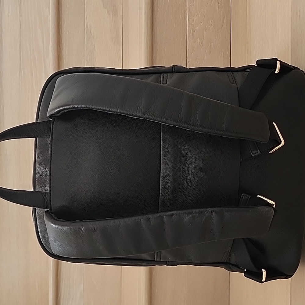Tumi Voyageur Halle Black Leather Backpack - Picture 4 of 15